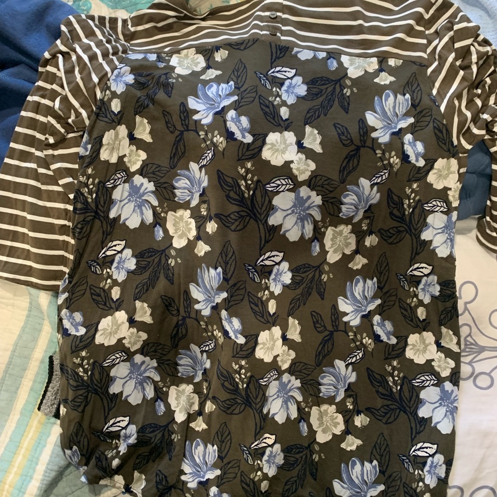Womens top.